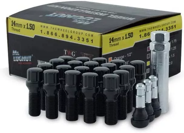14X1.50 SPLINE LUG BOLT-5744BK5-BLK