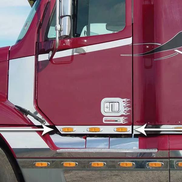 Freightliner Century / Columbia Cab Panels (pair) 3/4 button