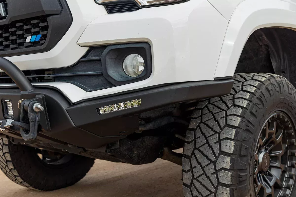 FRONT BUMPER WINGS 16-23 TACOMA-SB61249W