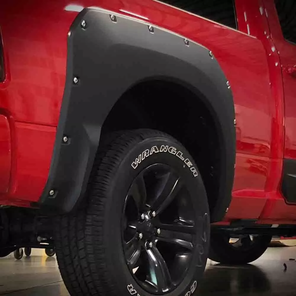 SUPERBOLT FLARES 13-18 RAM 1500-CH06A11